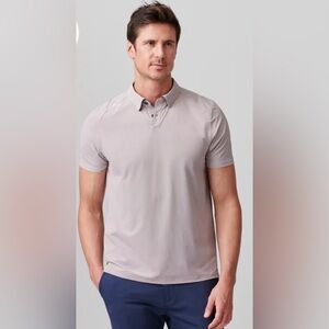 Rhone Commuter Performance Polo Size Large Lightweight Short Sleeve Shirt
